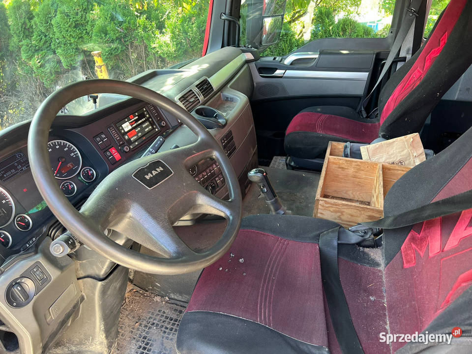 Ciagnik 6x4 z dzwigiem do drewna do drzewa automatyczna Warszawa sprzedam