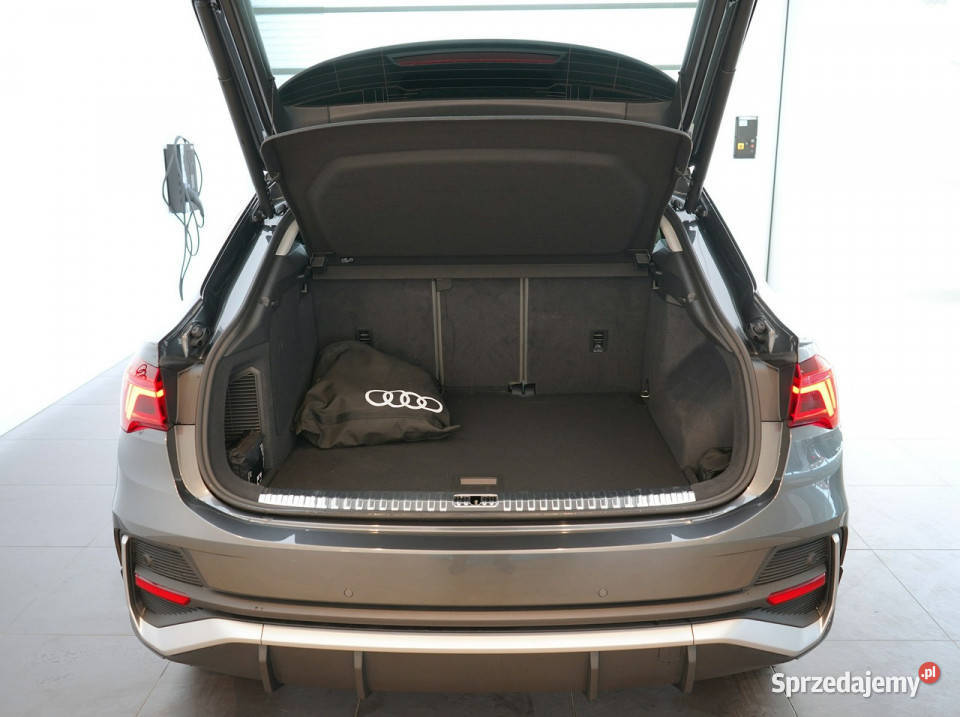 Audi Q3 Sportback 45TFSIe 245 SLine Matrix światła przeciwmgielne Kielce