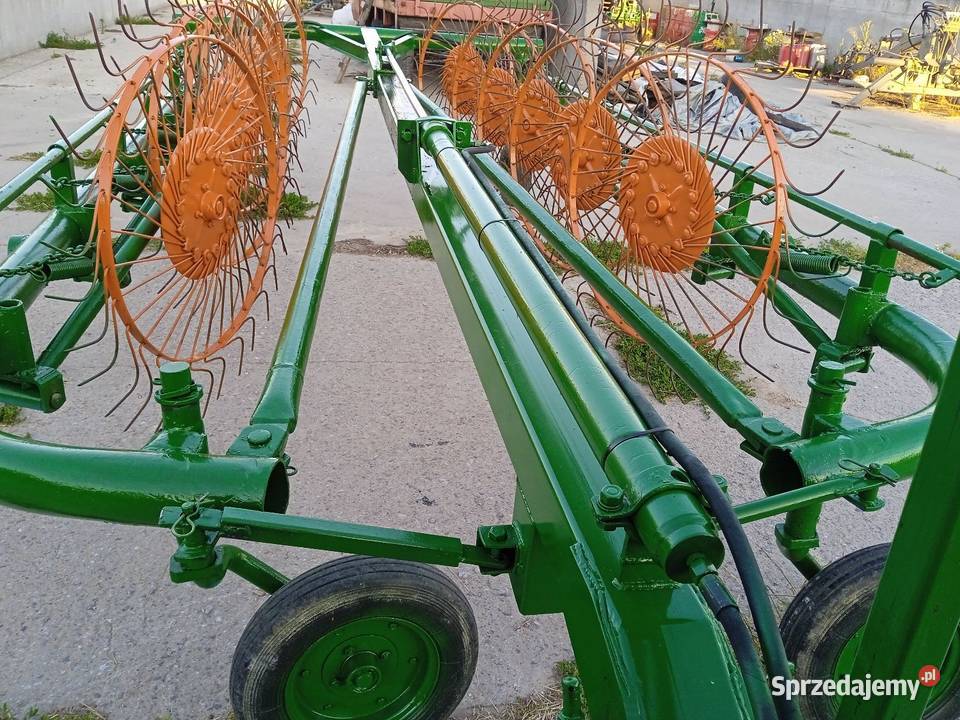 Zgrabiarka do siana i sianokiszonki Suszeń
