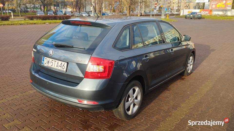 Skoda Rapid 12 niski przebieg benzyna zadbana lakier metallic Wrocław