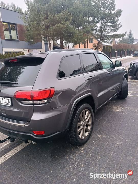 Jeep Grand Cherokee 75th Anniversary radio