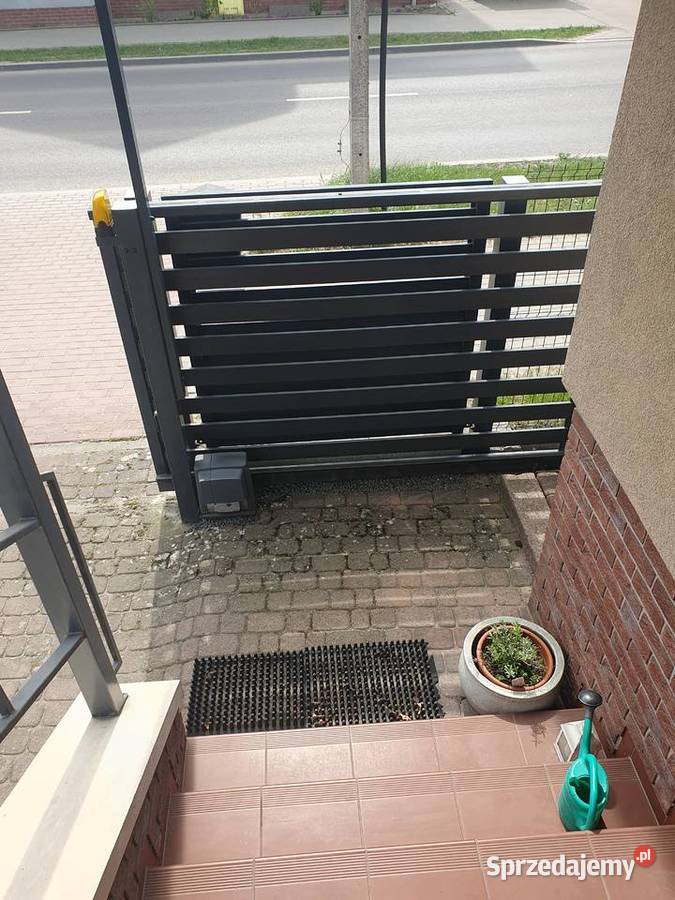 ładny dom w centrum miasta mieszkalny Płoty