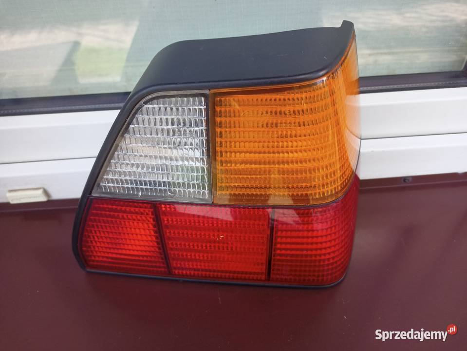 VW Golf MK2 II lampa tył tylna prawa Hella wkład Sieradz sprzedam