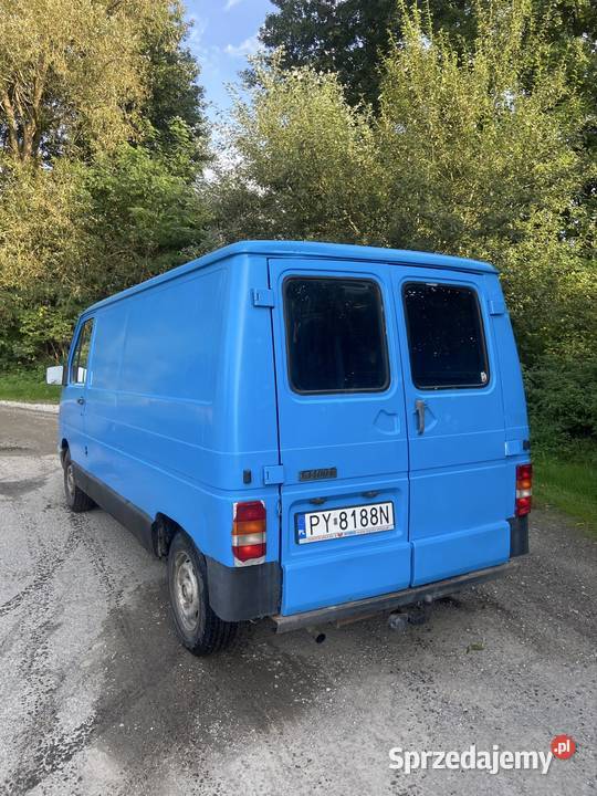 Renault Trafic I Furgon manualna Gołuski