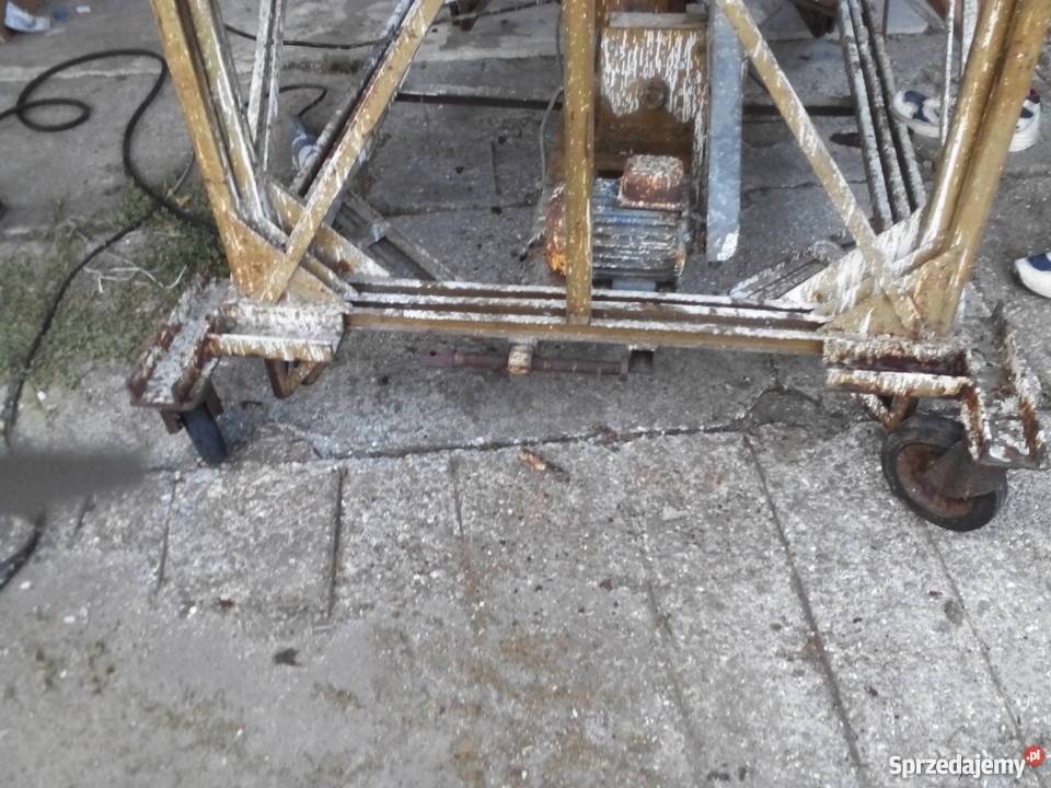 Podnośnik podest zwyżka winda budowlana Biznes i Przemysł Ujazd