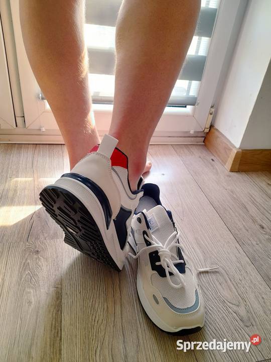 Męskie niskie sznurowane buty do biegania z Gostyń