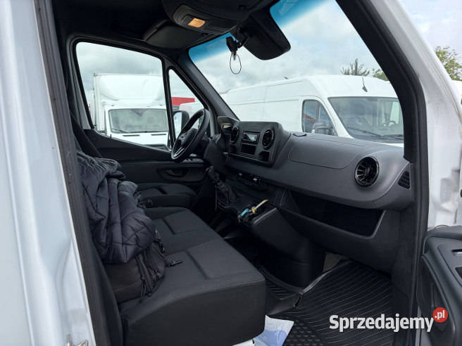 MERCEDESBENZ SPRINTER 515 2023 195000 ccm 150 Warszawa