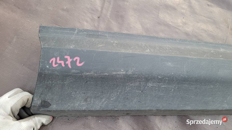 SKODA KODIAQ LISTWA DRZWI PRAWA PRZÓD osobowe Ruda Śląska