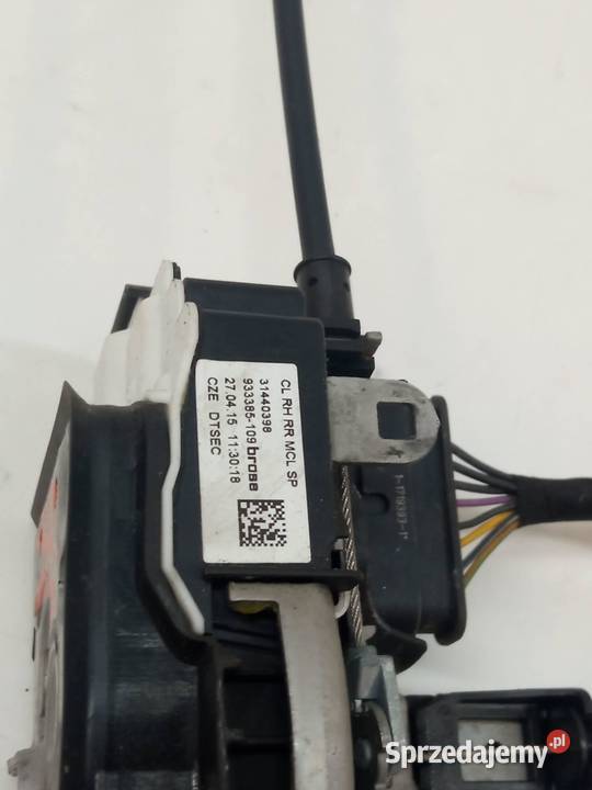 ZAMEK DRZWI TYŁ PRAWY 31440398 Volvo V40 II Zamki, wkładki i kluczyki