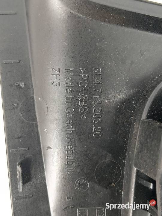 OSŁONA RAMKA TUNELU LEWARKA 5E4713203 Skoda