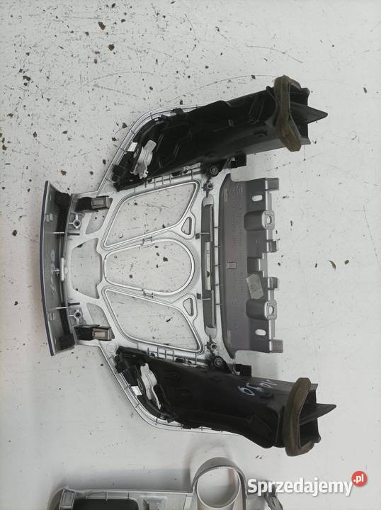KRATKI NAWIEWU DEKOR ŚRODKOWA KPL Ford Fiesta