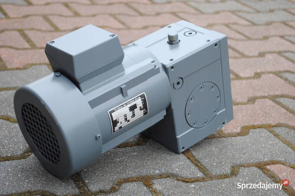 Motoreduktor kątowy 055kw 120obrmin ZURRER AG Kargowa