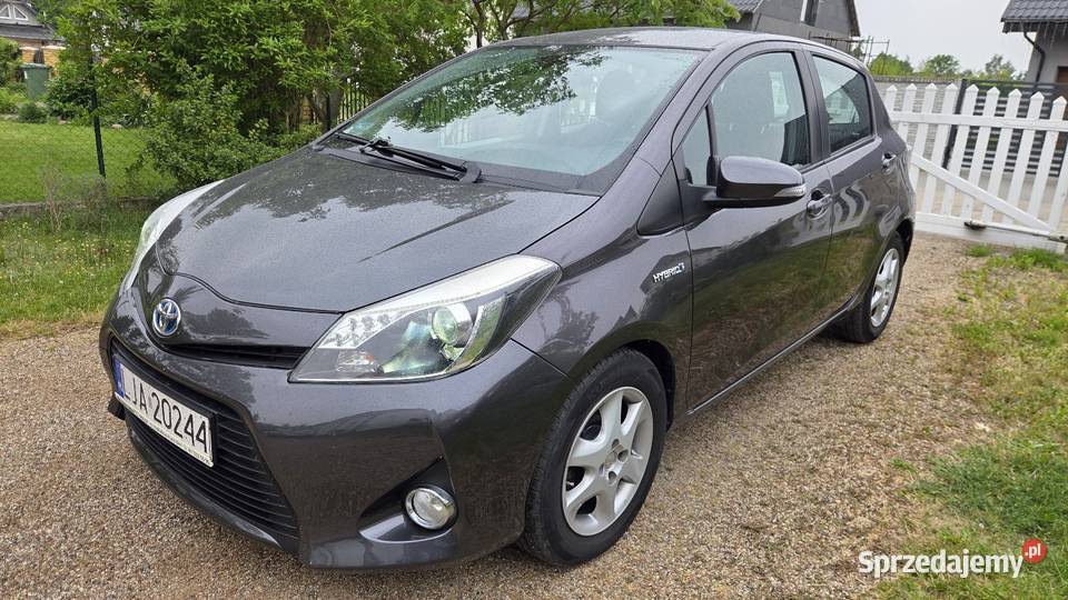 Toyota Yaris Hybryda Automat ogrzewanie postojowe Gdańsk