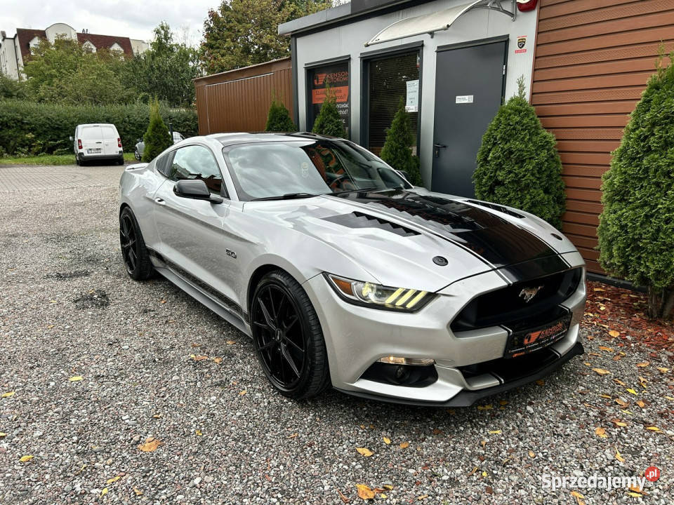 Ford Mustang LED Klima Navi Temp światła do jazdy dziennej sprzedam