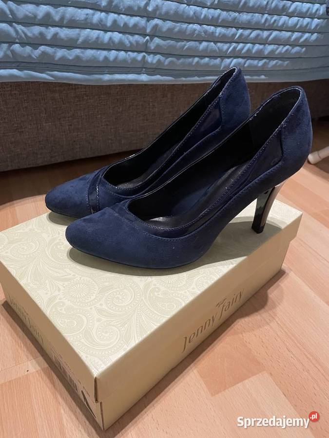 Pantofle damskie Końskie