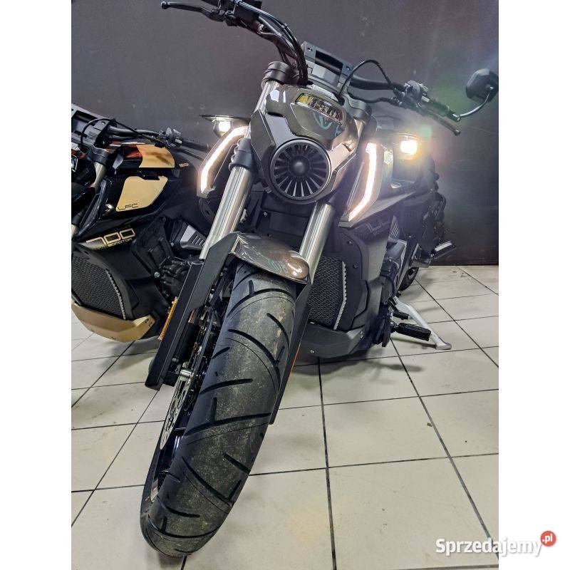 Motocykl Benda LFC 700 Pro Midnight Black 2026 elektryczny starter Benda Nowy Sącz