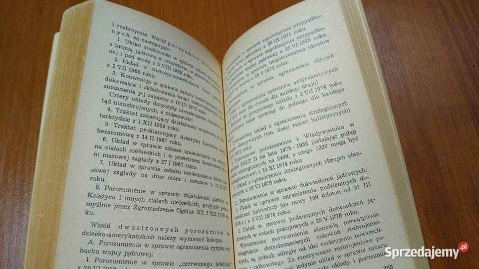 Międzynarodowe stosunki polityczne Józef Kukułka pomorskie Gdańsk