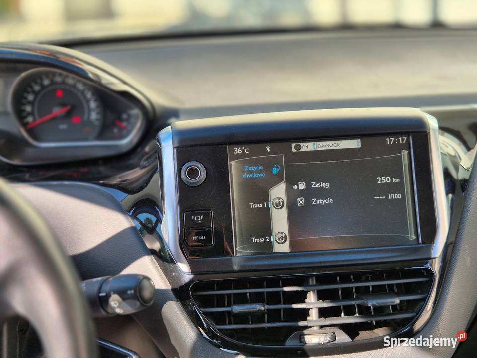 Peugeot 208 produkcji 2012 14vti benzyna gaz Dyminy sprzedam