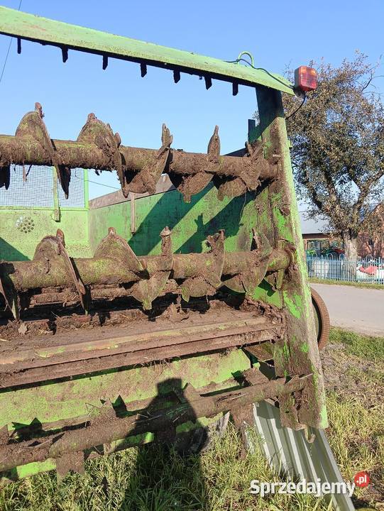 Rozrzutnik obornika 68 tonowy Rozrzutniki obornika Małoszyce