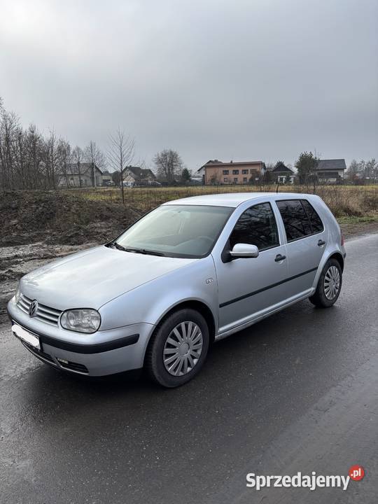 VW GOLF 4 14MPI LPG klimatyzacja hak 326000km śląskie Strumień sprzedam