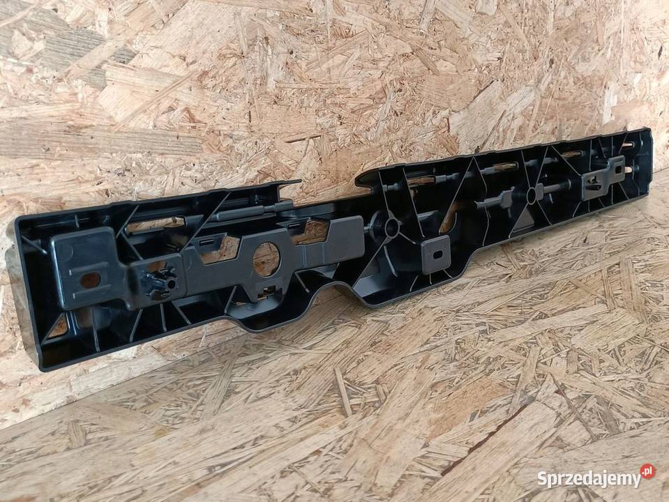 BMW F90 G30 G31 ŚLIZG LISTWY PROGOWEJ LEWY osobowe Pleszew