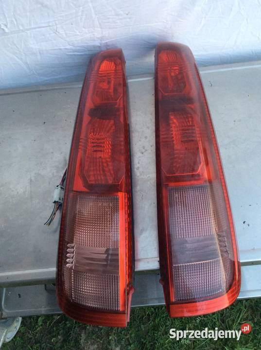 Lampy tylnie Nissan Xtrial Oświetlenie Włoszczowa sprzedam