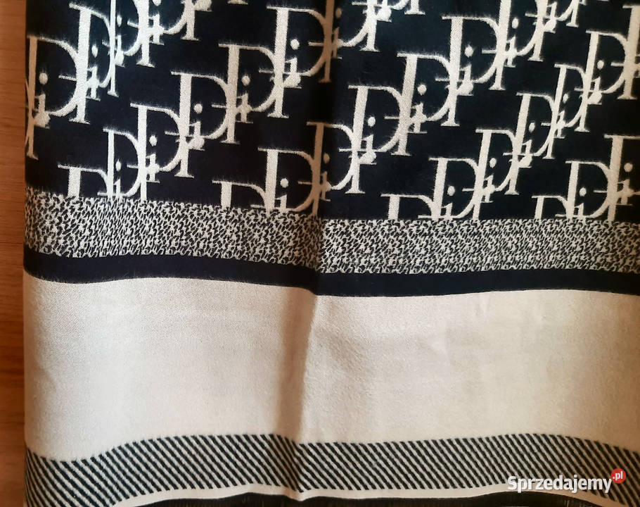 sprzedam szaliczek Inny materiał Moda i Styl Szczecin