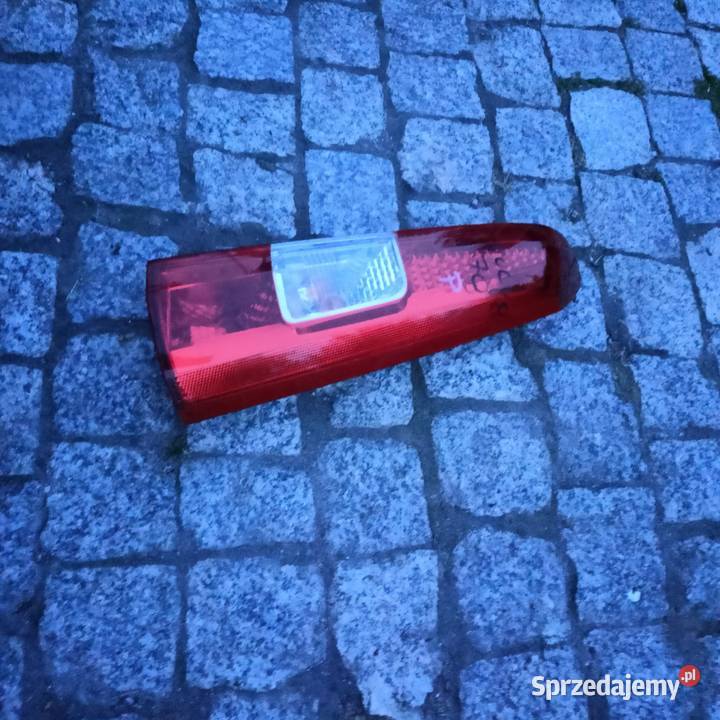 160986 Volvo V70 II 2 FL lampa prawa tył tylna Mietków
