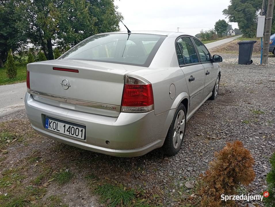 Opel Vectra 2006 delikatnie uszkodzony automat Rok produkcji 2006 małopolskie Gołcza