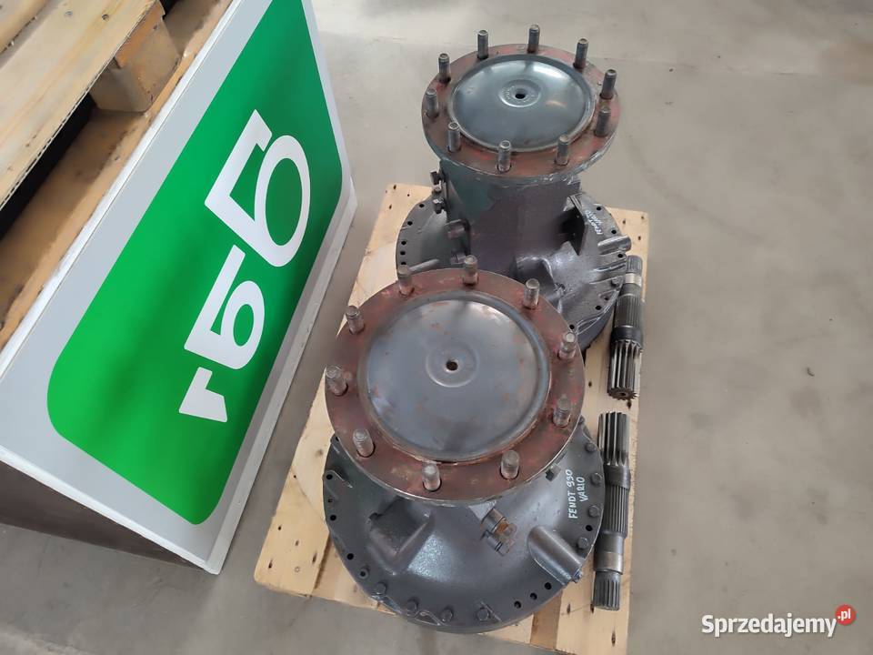 Zwolnica kompletna tył R824102150040 FENDT 930 Pozostałe Wilkowo sprzedam