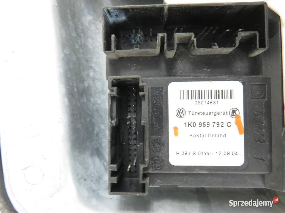 PODNOŚNIK SZYBY PRAWY 3D VW GOLF V 1K0959792C osobowe