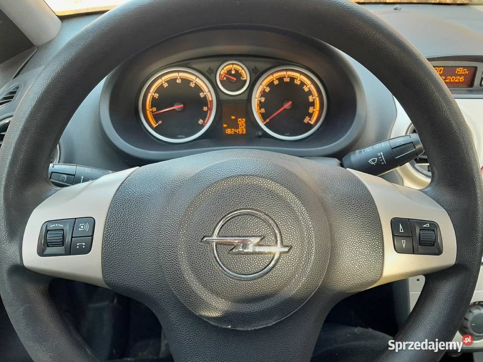 OPEL CORSA D 12 16V bagażnik na rowery Bystrzyca Kłodzka