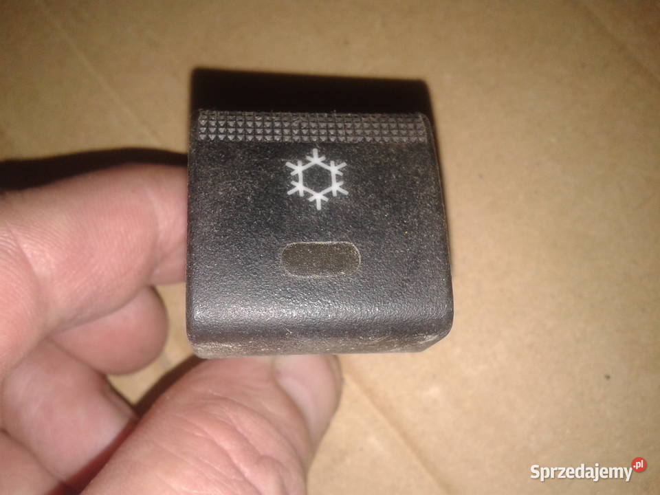 WŁĄCZNIK PRZEŁĄCZNIK KLIMATYZACJI AC OPEL VECTRA osobowe Chełm sprzedam