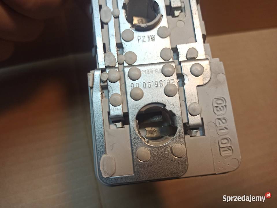 Audi A2 wkład lampy lewy tylny tył