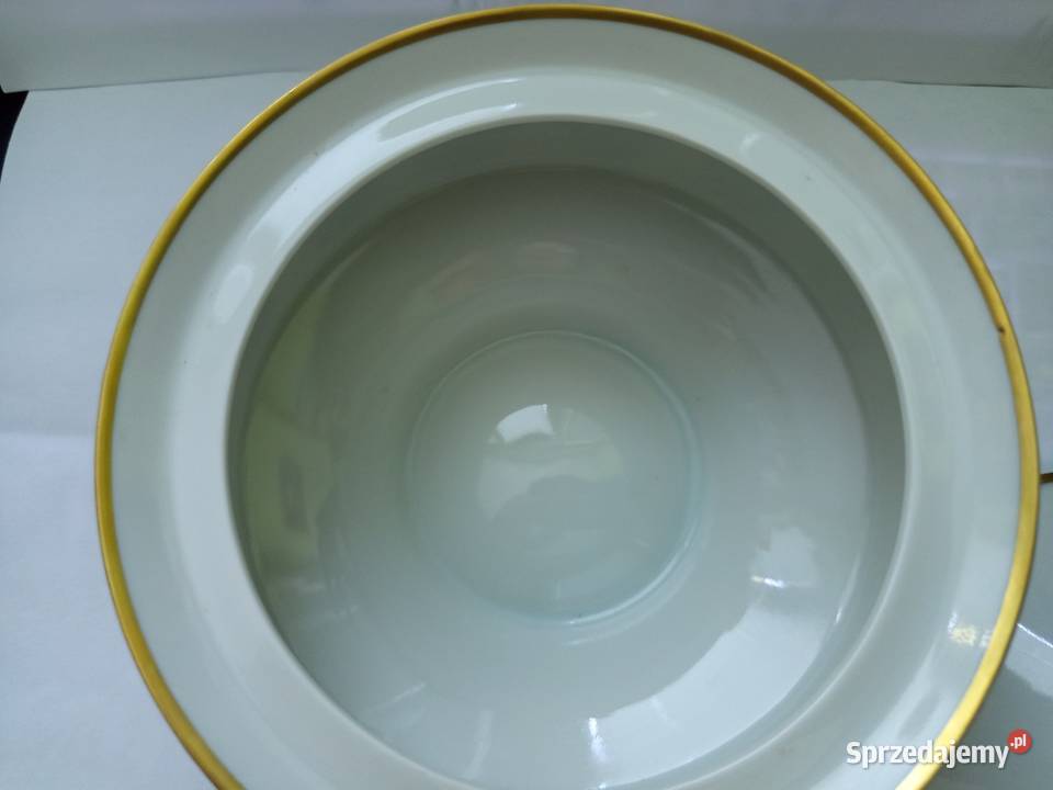 Bombonierka porcelanowa sygnowanaTuryngia 70 Warszawa