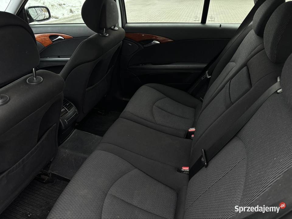 MercedesBenz E200 LPG zadbany Lift światła do jazdy dziennej Łomża