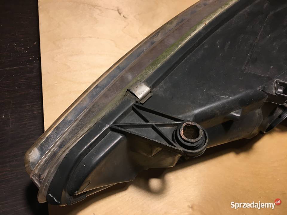 Reflektor lewy przód Peugeot 406 Lift osobowe Szczecinek sprzedam