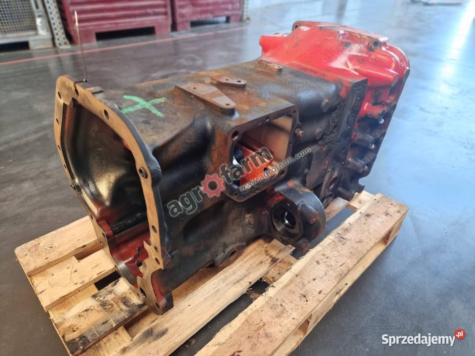 Obudowa skrzyni biegów McCormick MTX 155 Byków