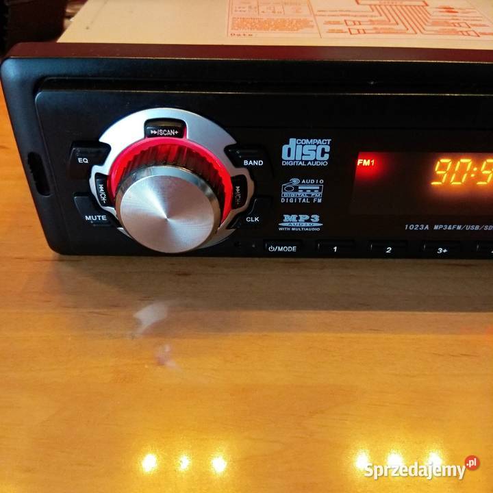 Radioodtwarzacz samochodowy z Usbkartymp3tanie Świebodzice sprzedam