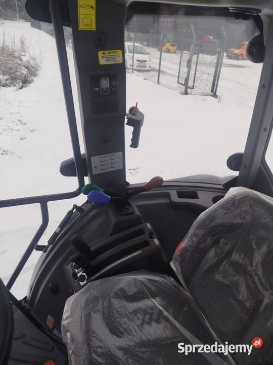 Ciągnik sadowniczy 75 4x4 Solis N75 klima Nowy Biała Rawska