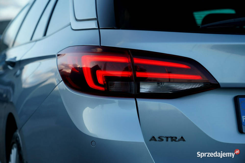 Opel Astra ELITE skóra NAWI wentylacja Otmuchów