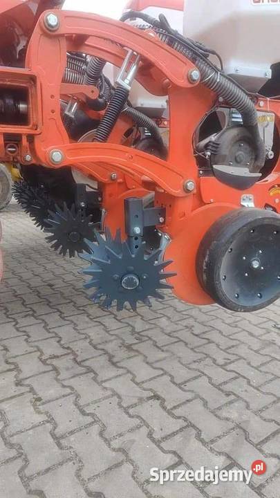 Gwiazdki rozgarniające do agregatu strip till Choceń