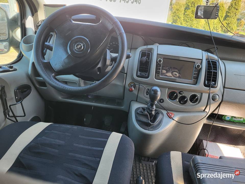 Zamiana bus 9 osobowy vivaro opel radio Vivaro Opel Jędrzejów