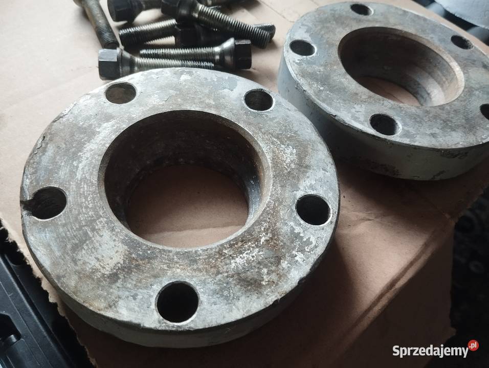 Dystanse BMW E60 Leżajsk