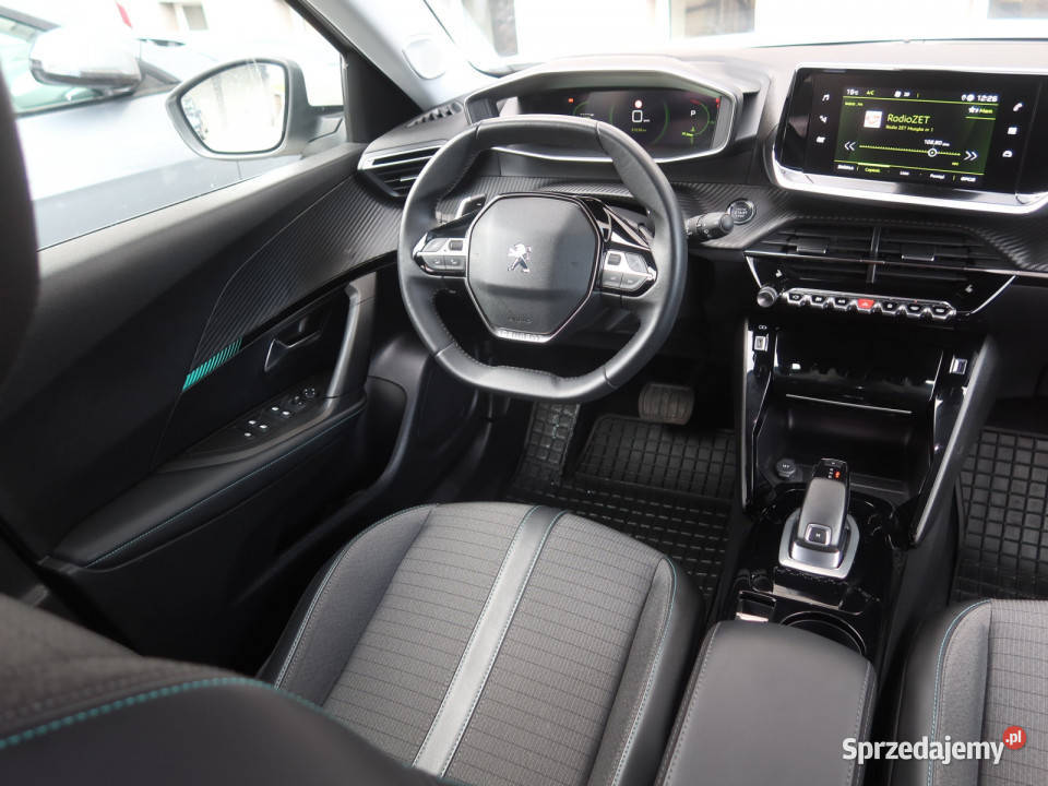 Peugeot 2008 12 PureTech Katowice
