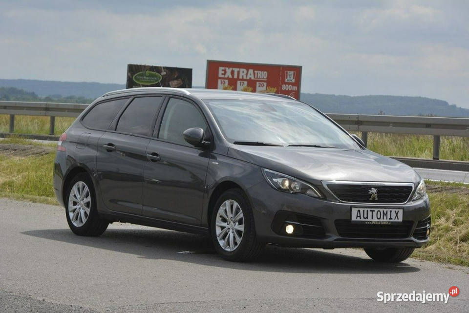 Peugeot 308 12 Turbo doinwestowany hak nawigacja elektrochrom. lusterko wst. podkarpackie