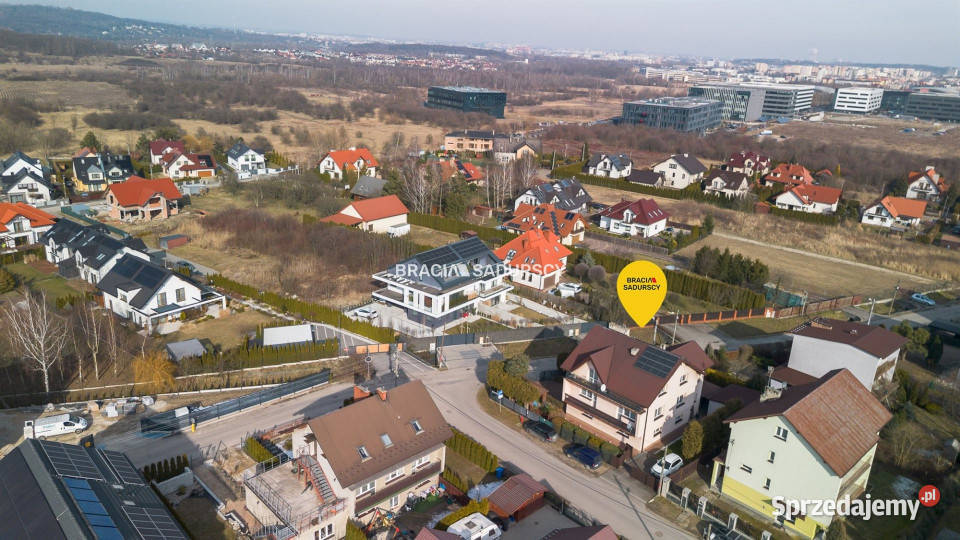 Mieszkanie 1002m2 3pokojowe Kraków Obrońców Helu miejsce parkingowe