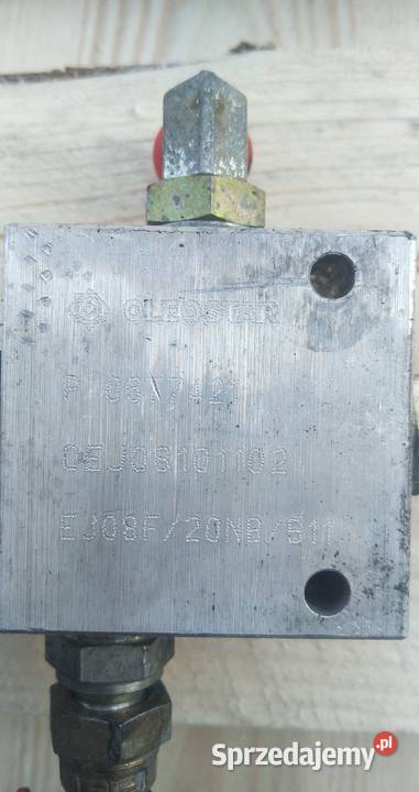 4 wyjścia Kostka Oleostar 2 TEREX Telelift 2506 Kielce