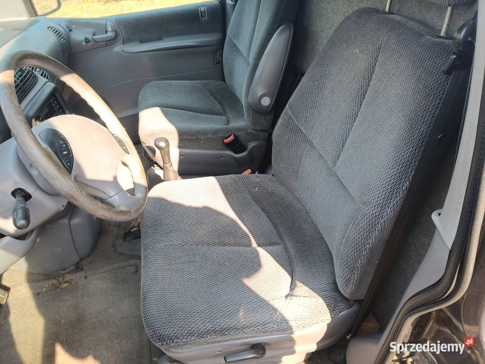 chrysler grand voyager 24 151 koni manual 1997 benzyna mazowieckie Szydłowiec