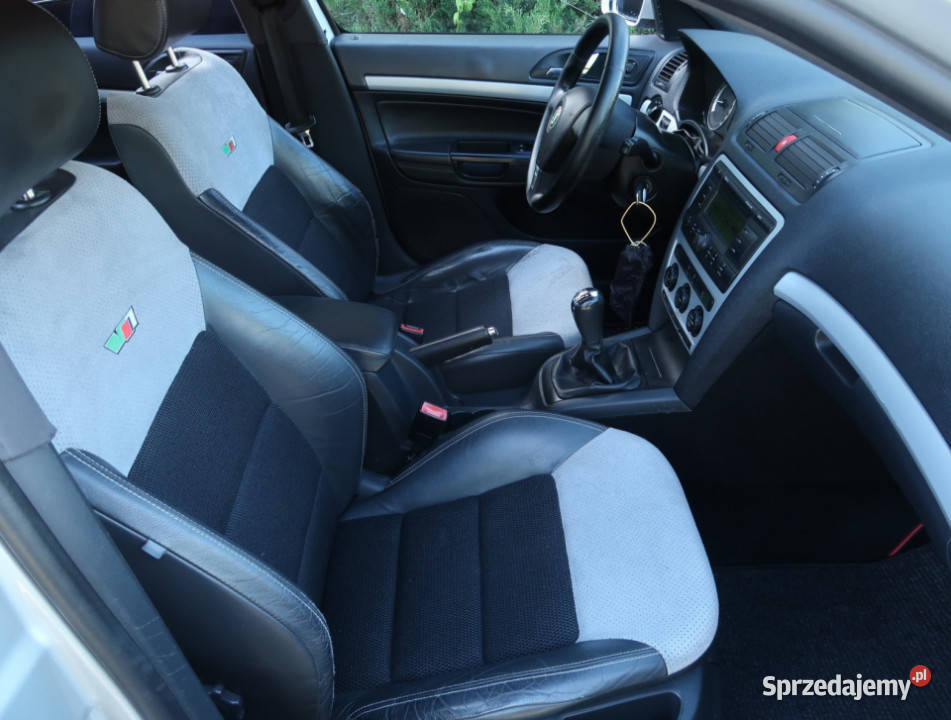 Skoda Octavia RS 20 TFSI srebrny Piaseczno